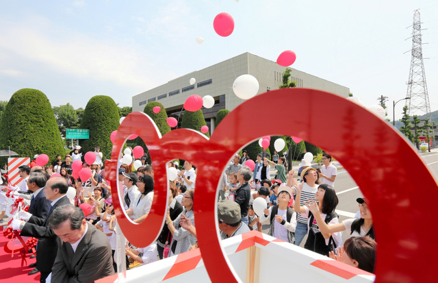福井县鲭江市诞生日本最大的眼镜街 向外界推广眼镜产地